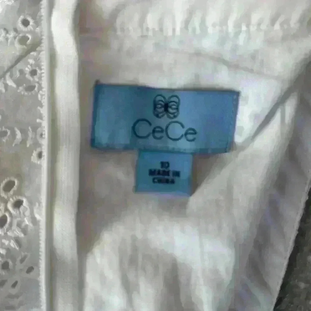Cece Women's Cotton Eyelet White Romper Size 10 NWOT - Picture 4 of 4